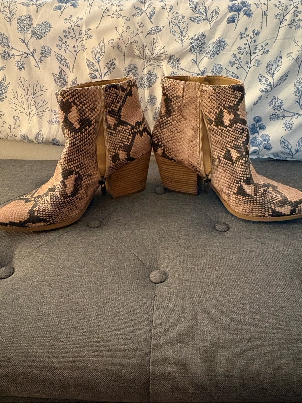 Sun + Stone Tan Snakeskin Print Ankle Boots-Womens Size 9.5 Booties - Picture 3 of 6